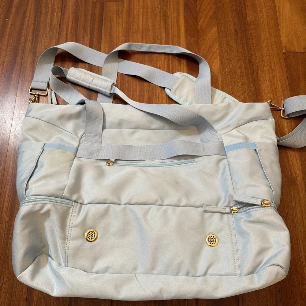 ETRONIK Large Pale Blue Nylon Gym Bag with Removable Strap